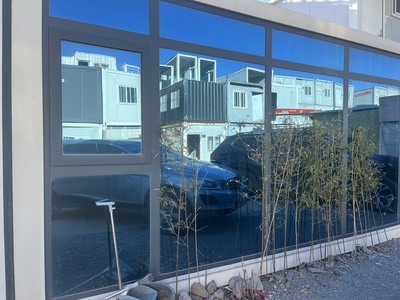 玻璃幕墙办公室